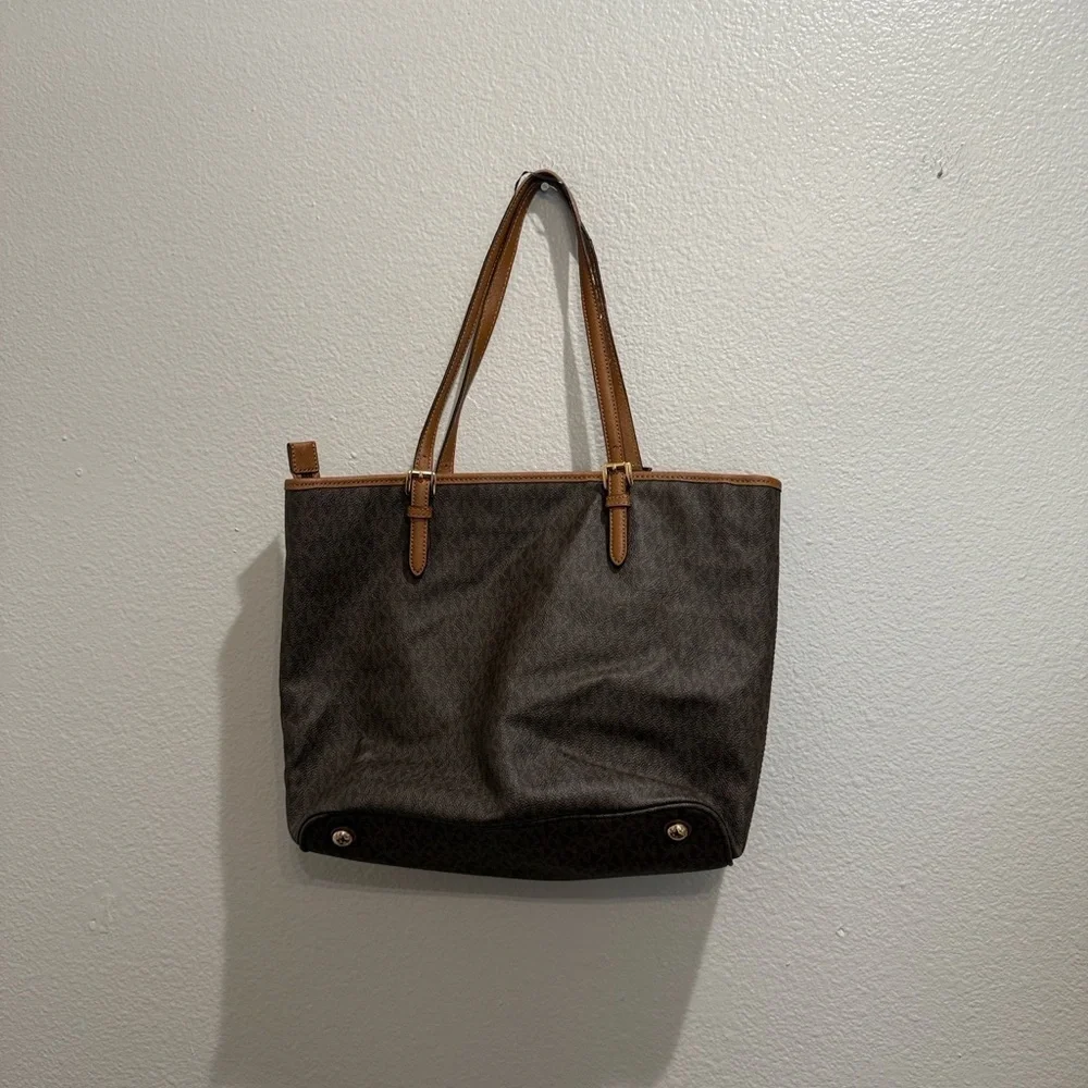 Michael Kors Tote Bag Monogram Large Brown Tan Pockets